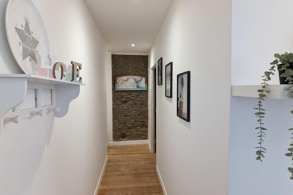 Apartment Cosy Queen - 3ch - Hyper Centre & Parking *